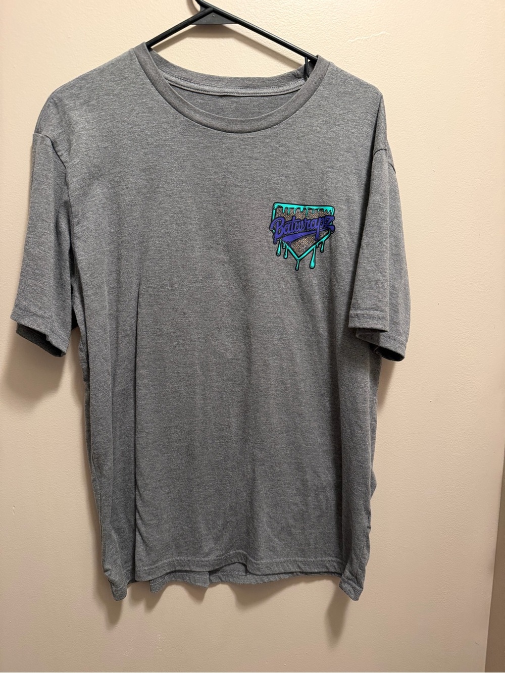 Batwraps brand Men's Grey Short-Sleeve Graphic Tee with Teal and Purple Patch
